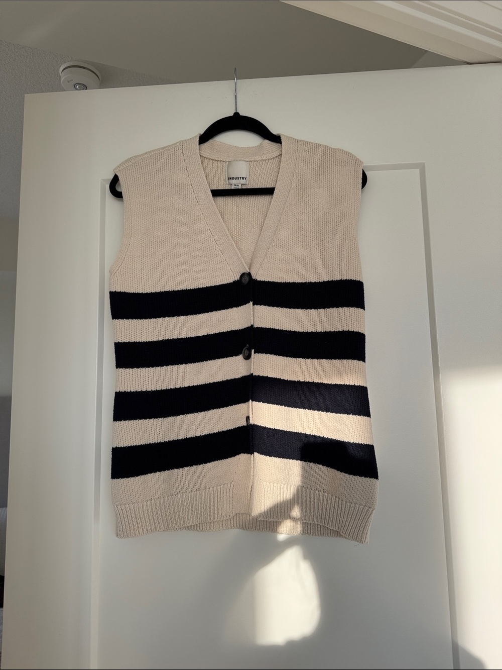 Sleeveless Striped Button-Front Cardigan Vest - Cream & Black